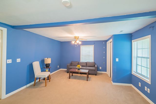 6211 Woodbury Hwy, Manchester, TN 37355
