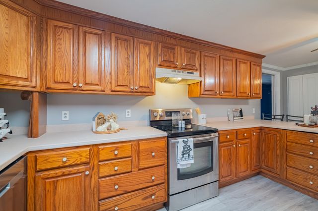 6211 Woodbury Hwy, Manchester, TN 37355