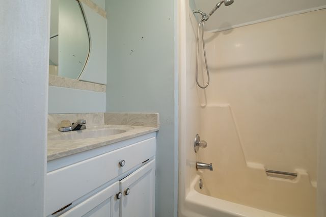 6211 Woodbury Hwy, Manchester, TN 37355