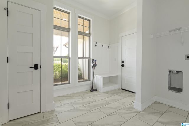 385 JACOBS LOOP, Trussville, AL 35173