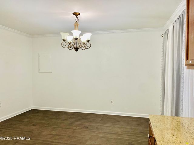 107 Saint Nicholas Drive, Lafayette, LA 70506