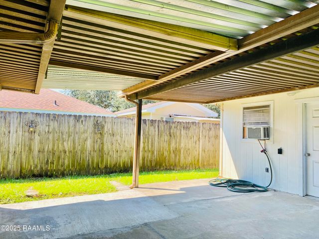 107 Saint Nicholas Drive, Lafayette, LA 70506