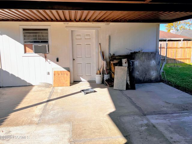 107 Saint Nicholas Drive, Lafayette, LA 70506