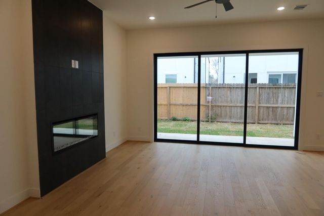 1418 Caywood Lane C, Houston, TX 77055