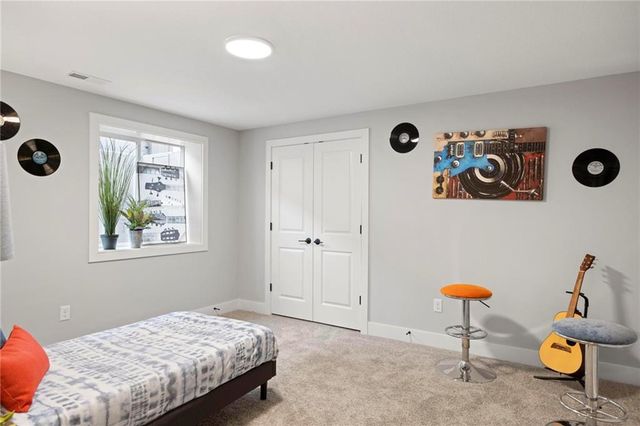 17135 S Barstow Street, Olathe, KS 66062