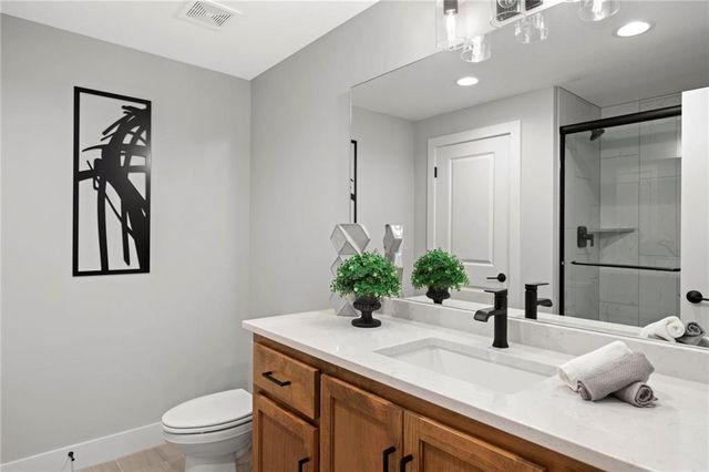 17135 S Barstow Street, Olathe, KS 66062