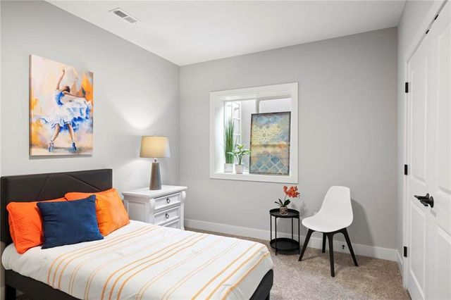 17135 S Barstow Street, Olathe, KS 66062