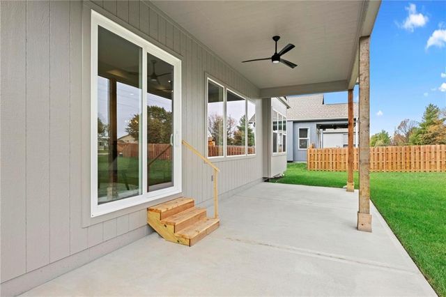17135 S Barstow Street, Olathe, KS 66062