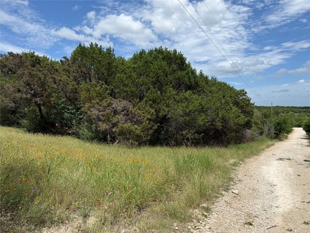 1451 Lakeview Court, Cleburne, TX 76033