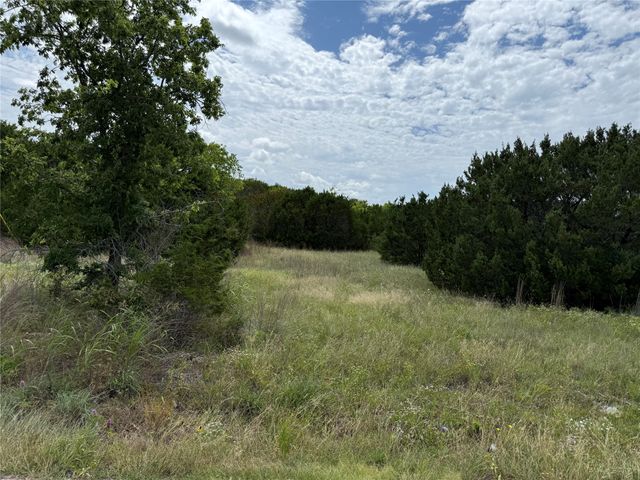 1451 Lakeview Court, Cleburne, TX 76033