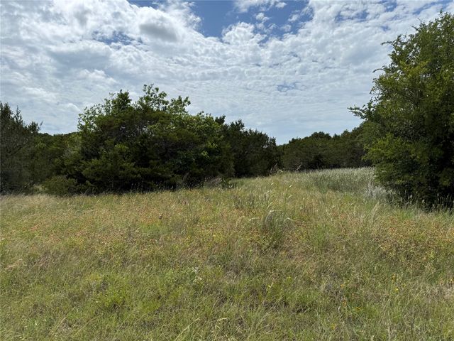 1451 Lakeview Court, Cleburne, TX 76033