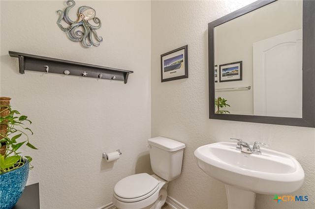 1939 Kyle Way, New Braunfels, TX 78130