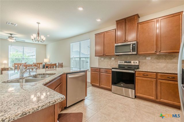 1939 Kyle Way, New Braunfels, TX 78130