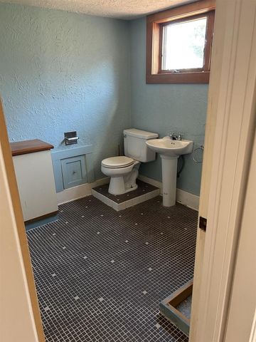 212 Center Avenue, Necedah, WI 54646