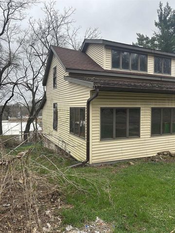 212 Center Avenue, Necedah, WI 54646