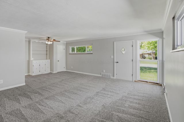 2890 Medina Avenue, Columbus, OH 43224