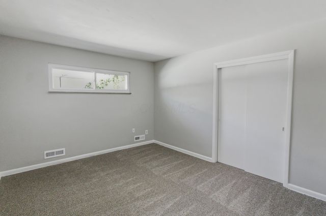 2890 Medina Avenue, Columbus, OH 43224