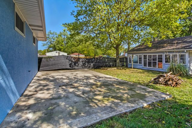 2890 Medina Avenue, Columbus, OH 43224