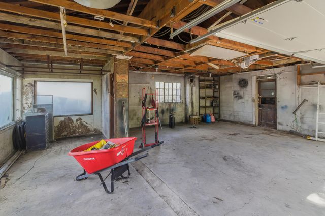 2890 Medina Avenue, Columbus, OH 43224