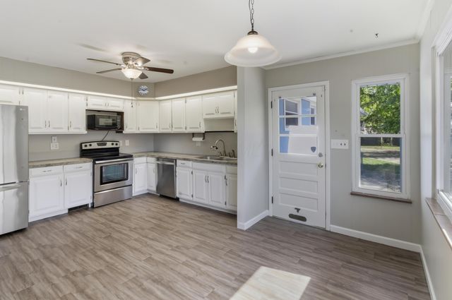 2890 Medina Avenue, Columbus, OH 43224