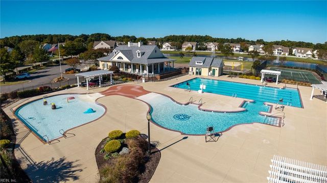 13357 Inlet Cove LN, Carrollton, VA 23314