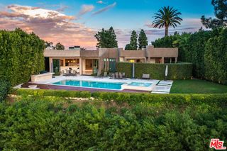 16167 Royal Oak Road, Encino, CA 91436