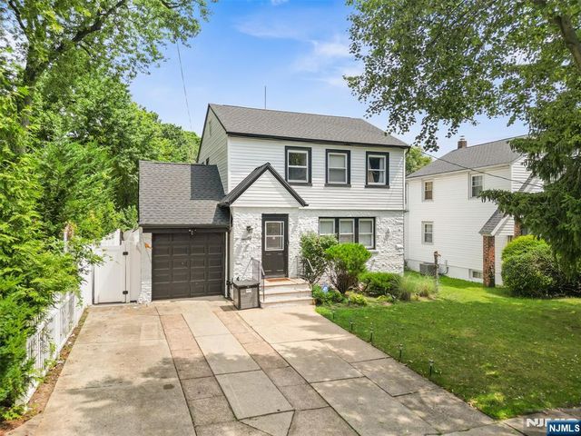 49 Walnut Street, Teaneck, NJ 07666
