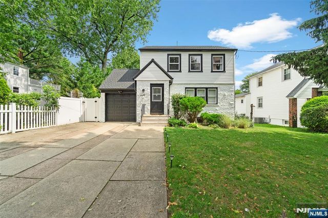 49 Walnut Street, Teaneck, NJ 07666