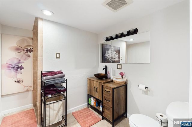 49 Walnut Street, Teaneck, NJ 07666