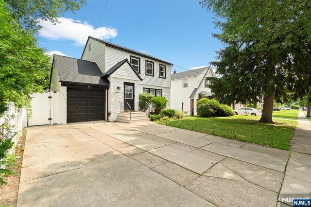49 Walnut Street, Teaneck, NJ 07666