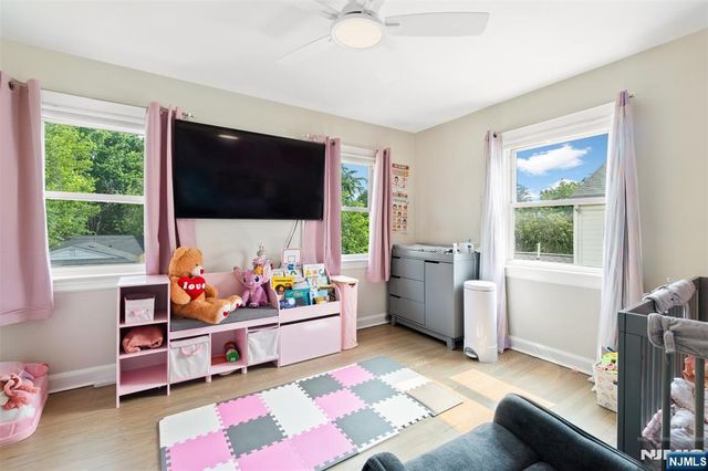 49 Walnut Street, Teaneck, NJ 07666