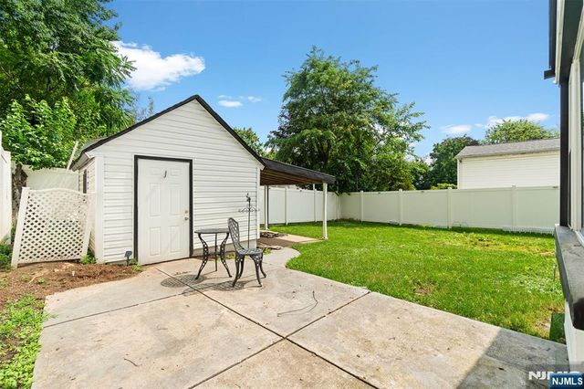 49 Walnut Street, Teaneck, NJ 07666