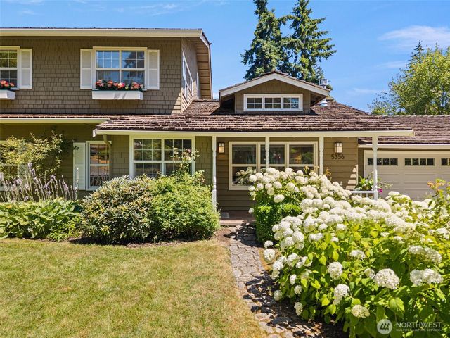 5356 Ruby Place NE, Bainbridge Island, WA 98110