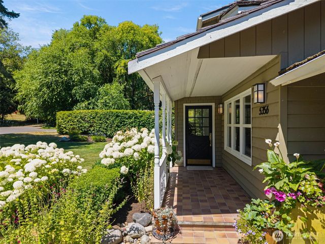 5356 Ruby Place NE, Bainbridge Island, WA 98110