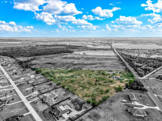 7348 N State Highway 34, Oak Ridge, TX 75161