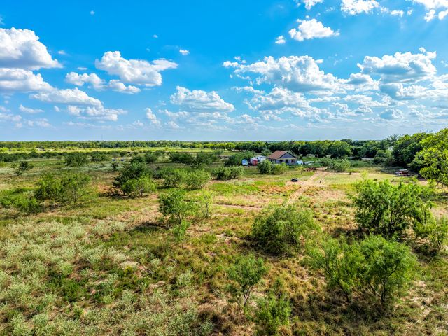 7348 N State Highway 34, Oak Ridge, TX 75161