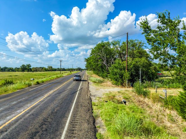 7348 N State Highway 34, Oak Ridge, TX 75161