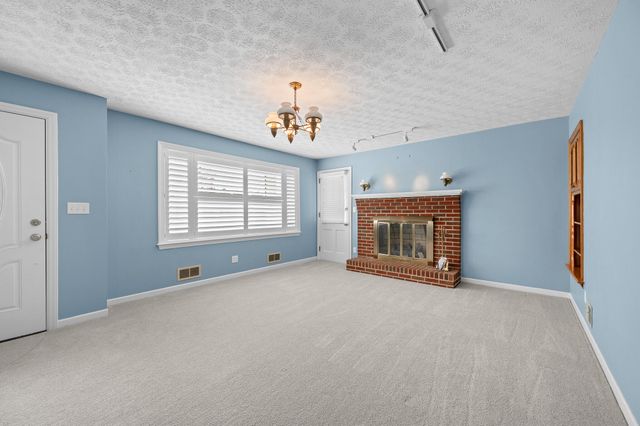1128 Snead CIR, Bedford, VA 24523