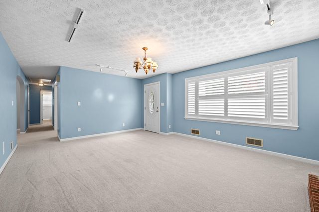 1128 Snead CIR, Bedford, VA 24523