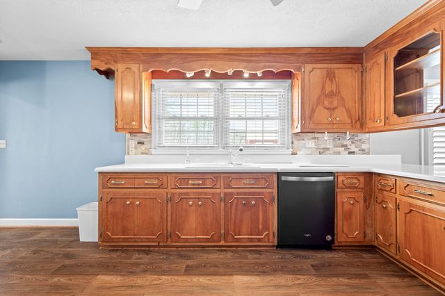 1128 Snead CIR, Bedford, VA 24523