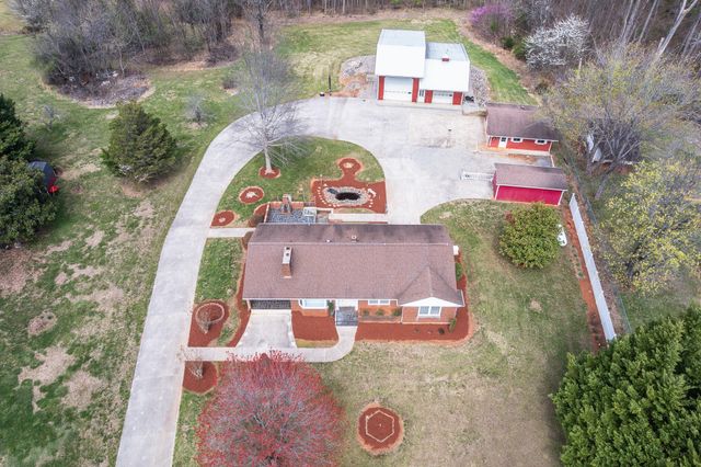 1128 Snead CIR, Bedford, VA 24523