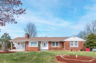 1128 Snead CIR, Bedford, VA 24523
