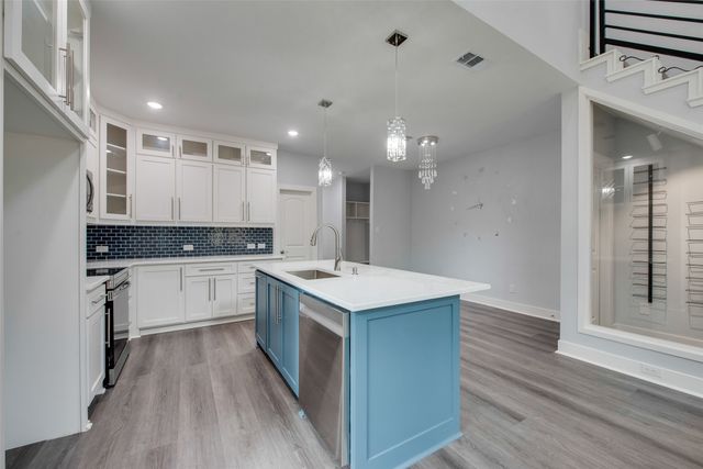 810 Euclid Street, Cleburne, TX 76033