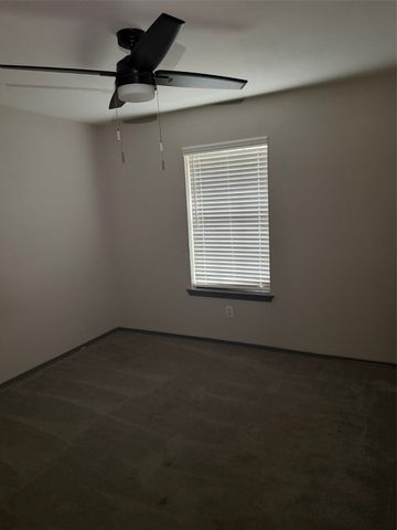 1313 Crosscreek Lane, Seagoville, TX 75159