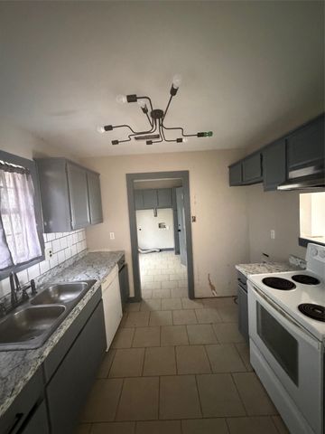 1313 Crosscreek Lane, Seagoville, TX 75159