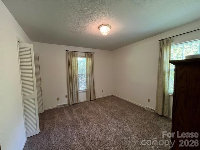 5625 Potter Road, Matthews, NC 28104
