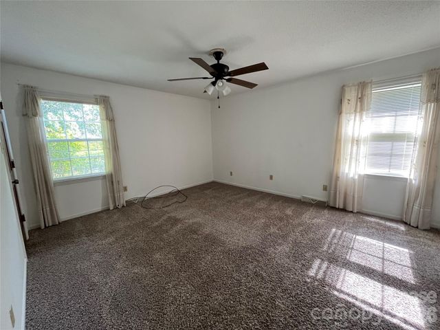 5625 Potter Road, Matthews, NC 28104