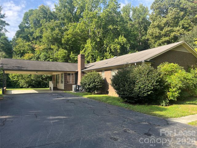 5625 Potter Road, Matthews, NC 28104