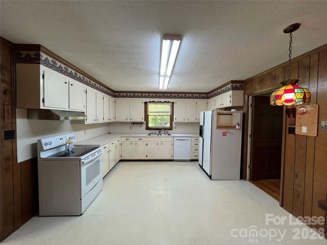 5625 Potter Road, Matthews, NC 28104