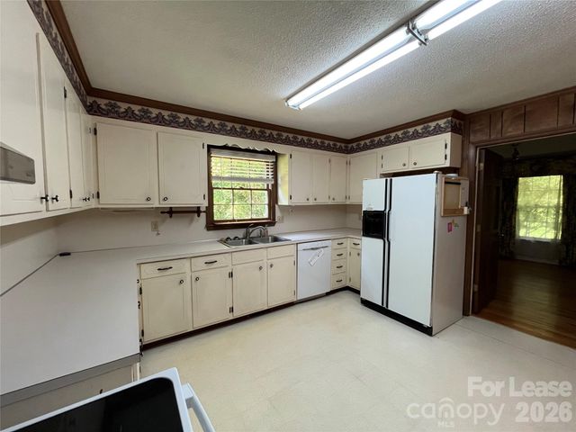 5625 Potter Road, Matthews, NC 28104